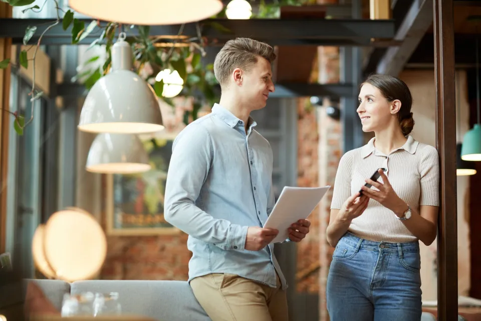 Comment booster votre programme de parrainage avec des cadeaux attractifs ?